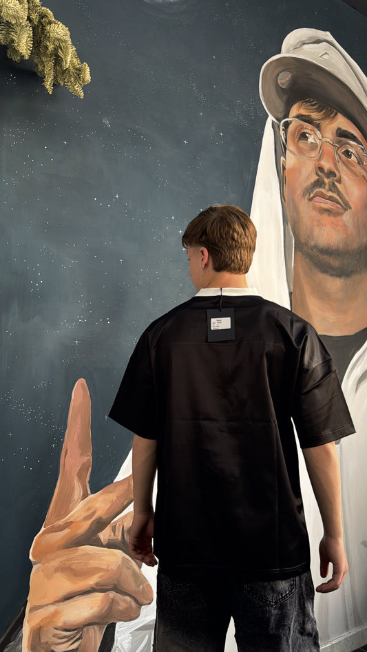 T SHIRT "28"